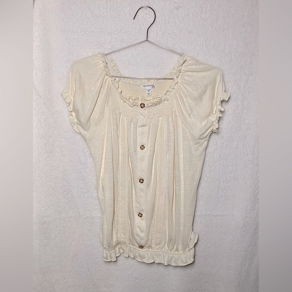 Can be a regular shirt or shoulder top. - Picture 1 of 3